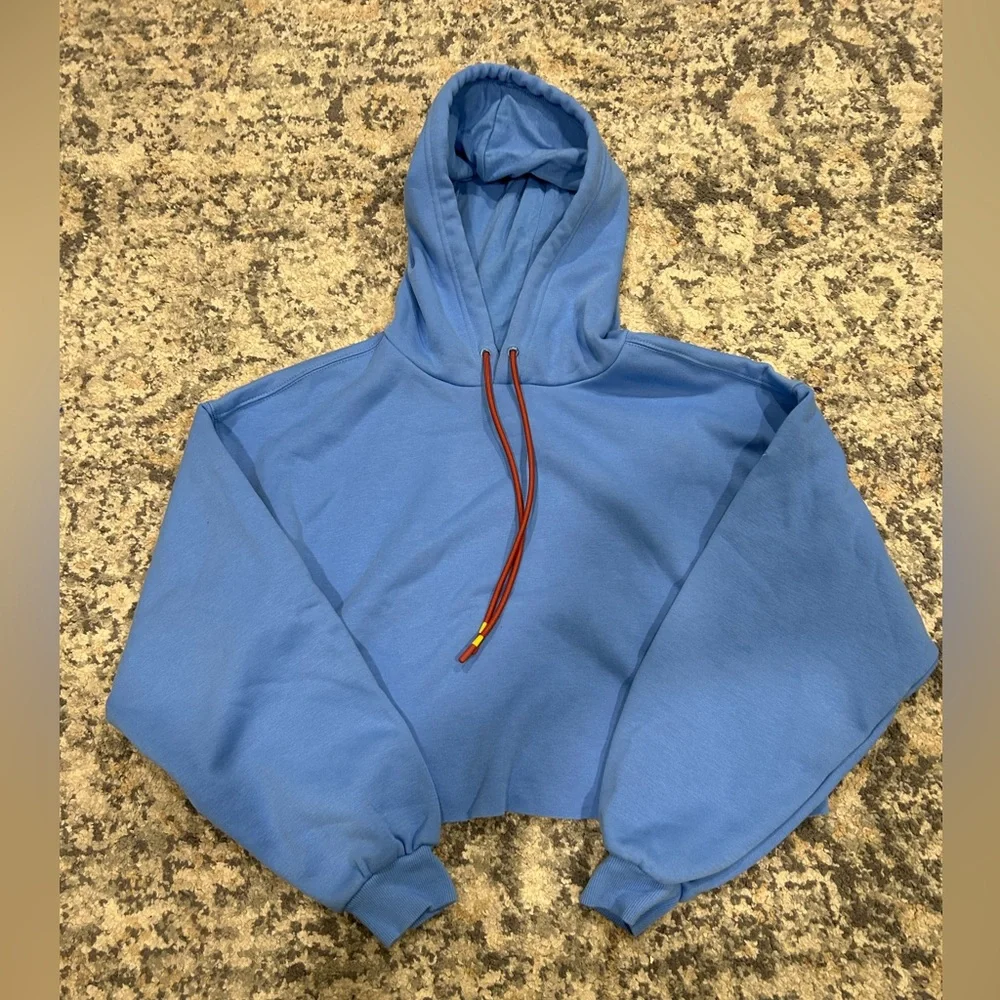 Fabletics cropped blue sweatshirt M - Picture 2 of 4